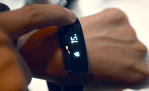 Prendre le contrôle d'un bracelet connecté ? Facile !