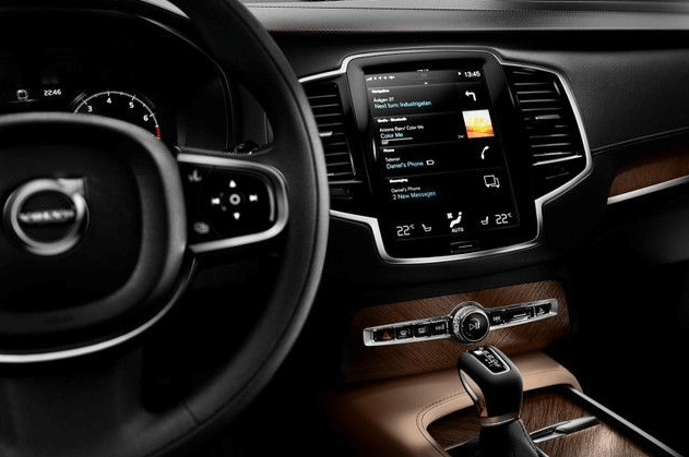Volvo intègre Skype for Business dans la Serie 90 !
