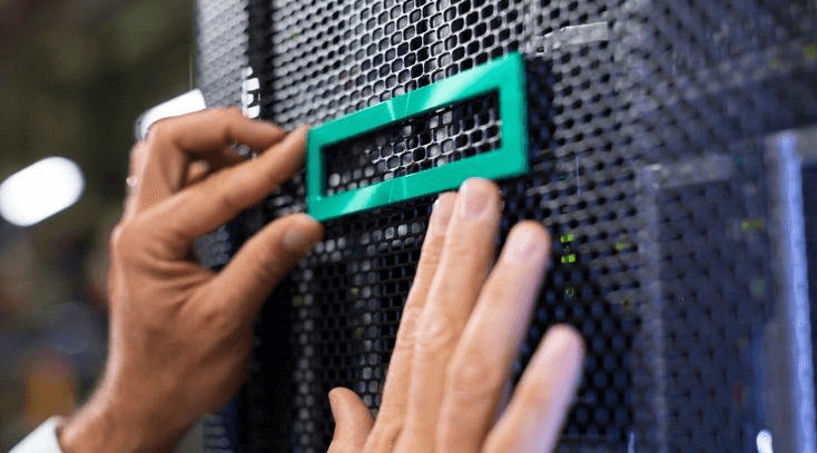 PROLIANT STACK HPE ProLiant for Microsoft Azure Stack permet aux entreprises de proposer des services avec Azure depuis une infrastructure HPE installée au sein de leurs propres datacenters.