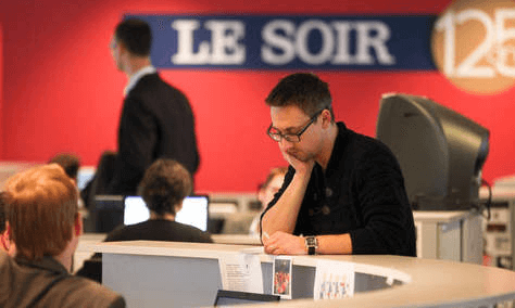 Chez Rossel, le flexdesk s'inscrit dans le projet Rossel Village. Il repose essentiellement sur deux technologies : Microsoft Exchange et Skype for Business