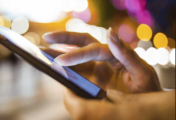 Pengo, primeur belge, permet d'effectuer des paiements entre particuliers via les plateformes de messagerie sociale. Un tout nouveau service signé The Studio, la filiale d’innovation digitale de Belfius.