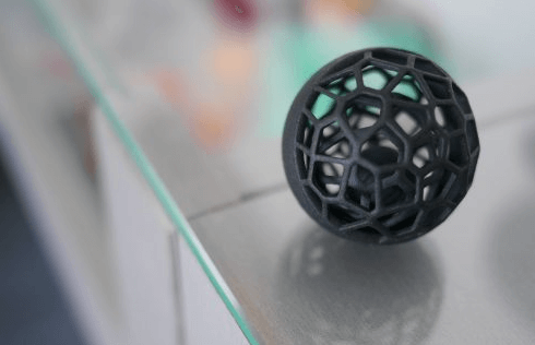 Des entreprises innovantes comme Protolabs, Materialise et le belge ZiggZagg à l'honneur. Ces leaders des solutions d'impression 3D donnent le ton.