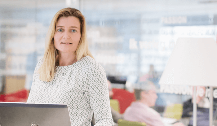 Spécialiste de la Digital Workplace, Getronics s'intéresse beaucoup à nos usages et nos attentes. Et de redéfinir notre approche du travail, à la fois plus flexible, plus autonome et néanmoins plus collaboratif. Explications de Sofie De Vos, Director Global Portfolio & Innovation, Getronics.