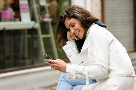 ORANGE.jpg En ajoutant les technologies VoWiFi et VoLTE à son réseau, Orange assure la continuité du service vocal, tout en augmentant la couverture de son réseau et les possibilités d’utilisation.