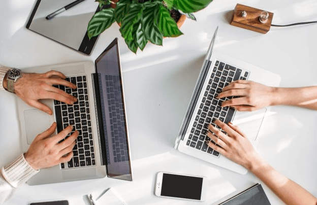 CITRIX.jpg Accéder aux applications selon le terminal, le réseau ou encore la localisation et suivant les politiques définies en interne. Telle est la promesse de l'accès contextuel.