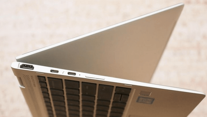 HP exploite l'intelligence artificielle approfondie pour permettre une protection en temps réel contre les programmes malveillants. HP met en avant ses EliteBook et ZBook.