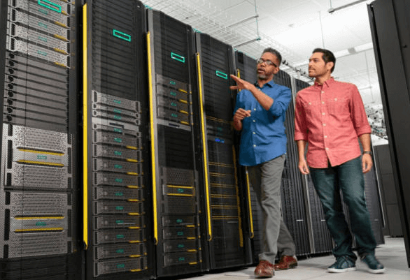 Il ne manquait que HPE. Après Dell, Lenovo, Fujitsu et IBM, Nutanix signe un accord de partenariat mondial avec HPE.