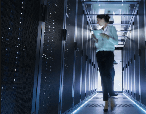 Sur le marché du SDN, IHS Markit place VMware en tête avec 22% du revenu (Q2), contre Cisco avec 19%.