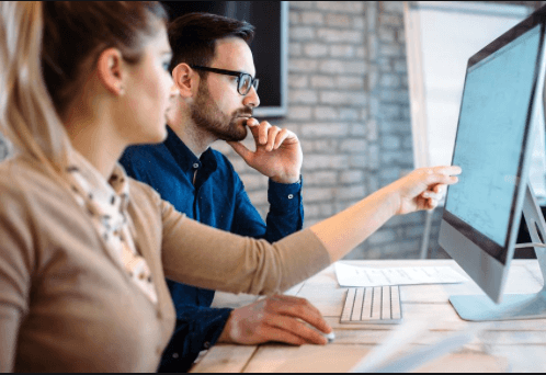 AS-A-SERVICE.jpg Parce que tout devient service, tout devient 'as-a-Service'. Selon une étude, 75 % des décideurs s’attendent ainsi à ce que leur organisation adopte pleinement les solutions liées à ce modèle
