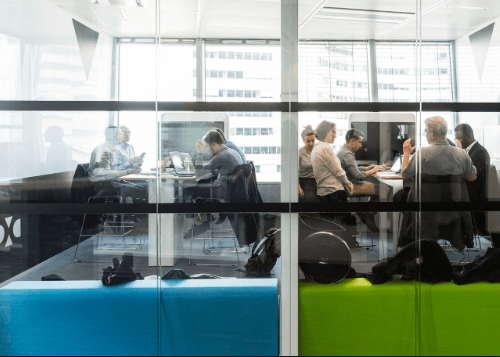 DXC.jpg Accélérer ! La question n'est plus «quand» passer au numérique, mais «comment».