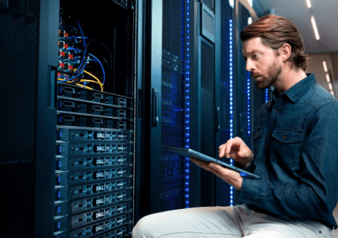 DELL APEX.jpg APEX arrive... D’ici 2024, plus de 75% de l’infrastructure edge et plus de la moitié de toute l’infrastructure du data center seront fournies en mode 'as-a-service', estime IDC. C'est un signe. Et, pour Dell, il ne trompe pas.