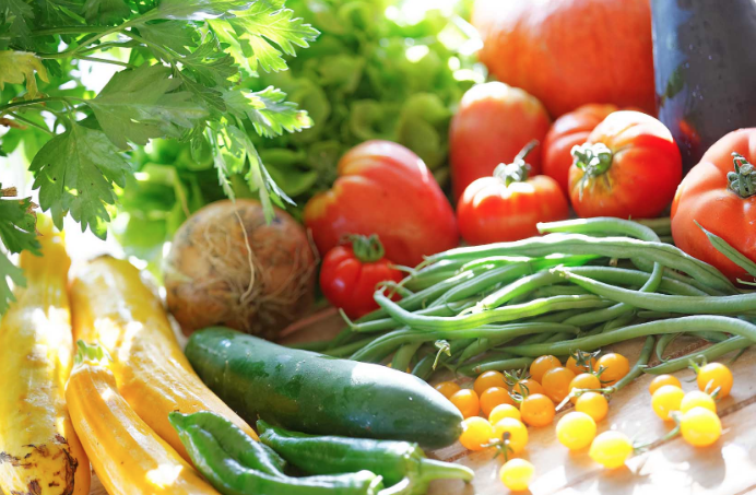BELORTA.jpg BelOrta, la coopérative Hoogstraten et Reo Veiling, les trois principales criées de fruits et légumes de Belgique, lancent Care4Growing, une plate-forme numérique unique en son genre, destinée à aider les producteurs à progresser dans la voie de la numérisation de leurs activités quotidiennes