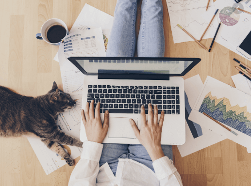 SALESFORCE.jpg Flexible ? Quelle organisation chez Salesforce quand viendra l’heure de retourner au bureau ? Pour le moment, l’éditeur américain impose le recours au télétravail autant que possible. Et ce jusqu’au 31 juillet 2021.