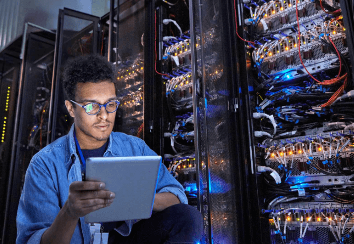 STOCKAGE OBJET.jpg Nous sommes dans l'ère du cloud. Quid du stockage ? Passe-t-il, lui aussi, par le cloud ? Passe-t-il, nécessairement par le cloud ? Ce fut une des premières questions du webinaire organisé récemment par System Solutions sur le stockage objet -organisé conjointement avec HPE, Scality et Solutions Magazine.