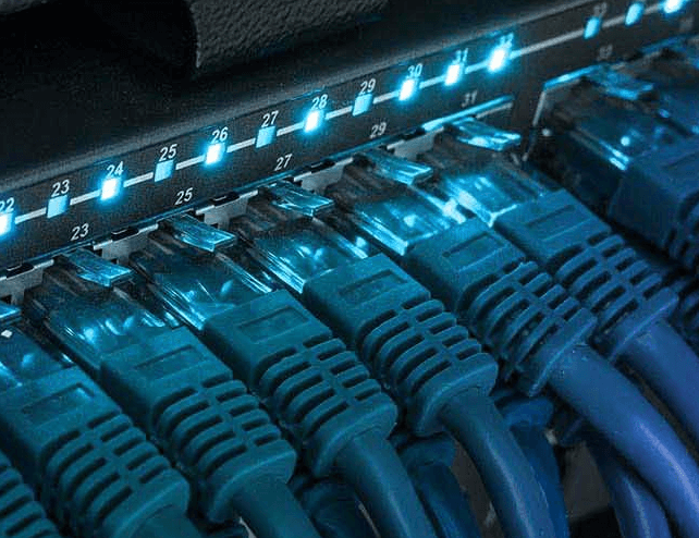 NTT.jpg Le SD-WAN est désormais l'offre par défaut pour les nouveaux déploiements réseau et les actualisations majeures, tandis que la virtualisation des fonctions de périphérie du réseau, à l'aide de NFV et uCPE, devient progressivement plus courante.