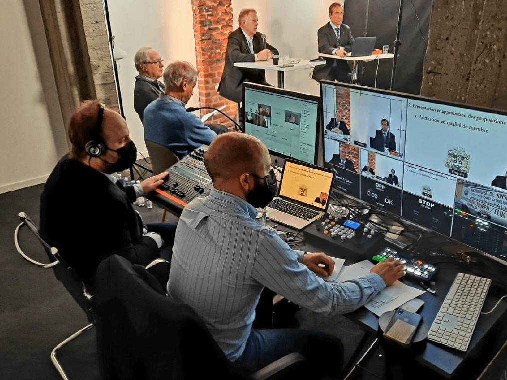 B-MEETING-ONLINE.jpg B-meeting.online, synergie originale entre trois acteurs dont Seed Factory, le coworking et business center connu à Bruxelles, Stream It Studio avec sa technologie et studio de visiocommunication 3.0 et Votick, spécialiste de l’interaction live, plus Cisco Webex, Kernel et Odoo.