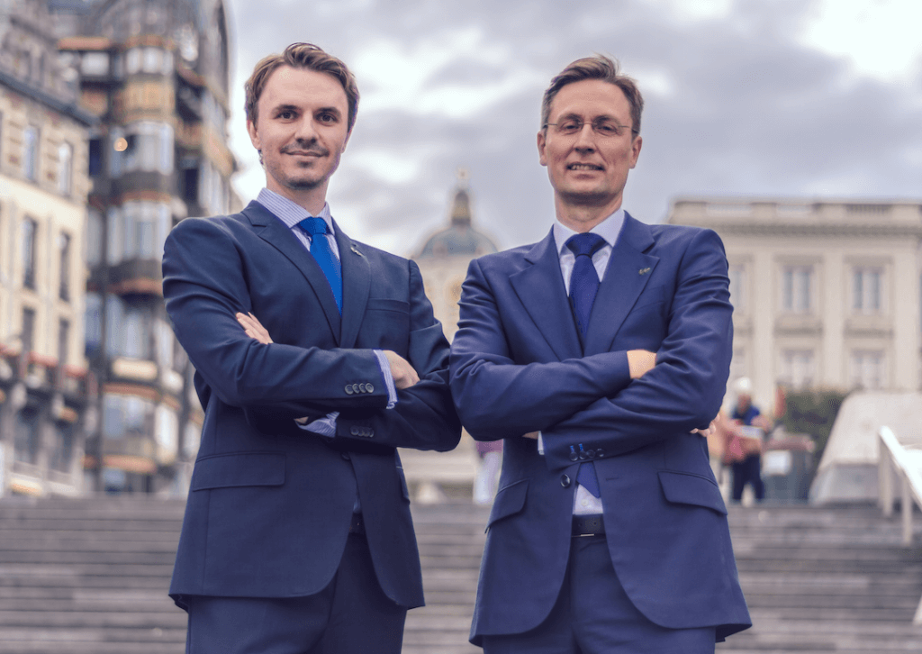WAEG.jpg Waeg, créée à Bruxelles en 2014 par Jonathan Daens et Chris Timmerman, principal partenaire Platinum de Salesforce en Europe, rejoint IBM.